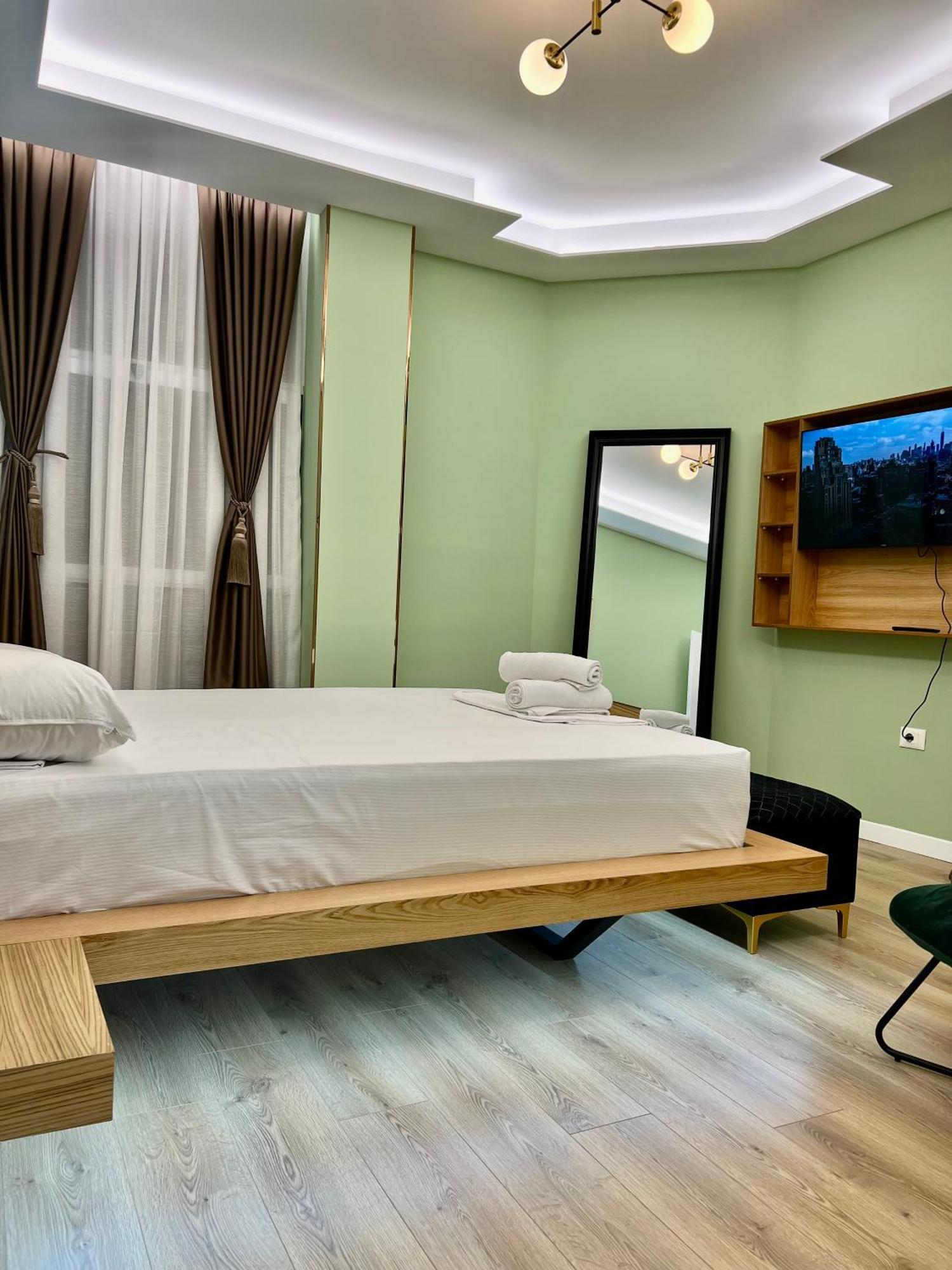 Spiranca Luxury Suites Tirana Exterior foto