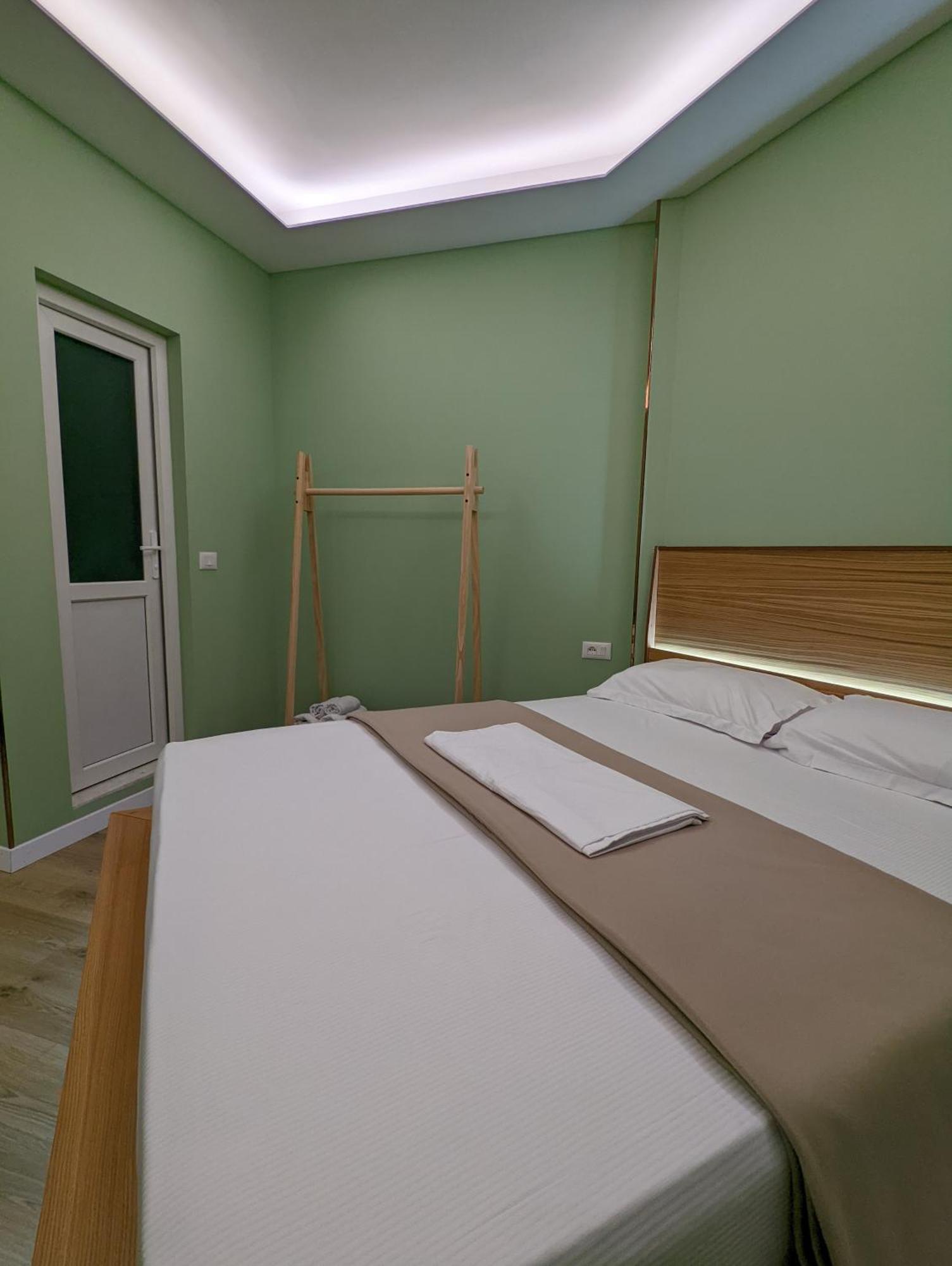 Spiranca Luxury Suites Tirana Exterior foto