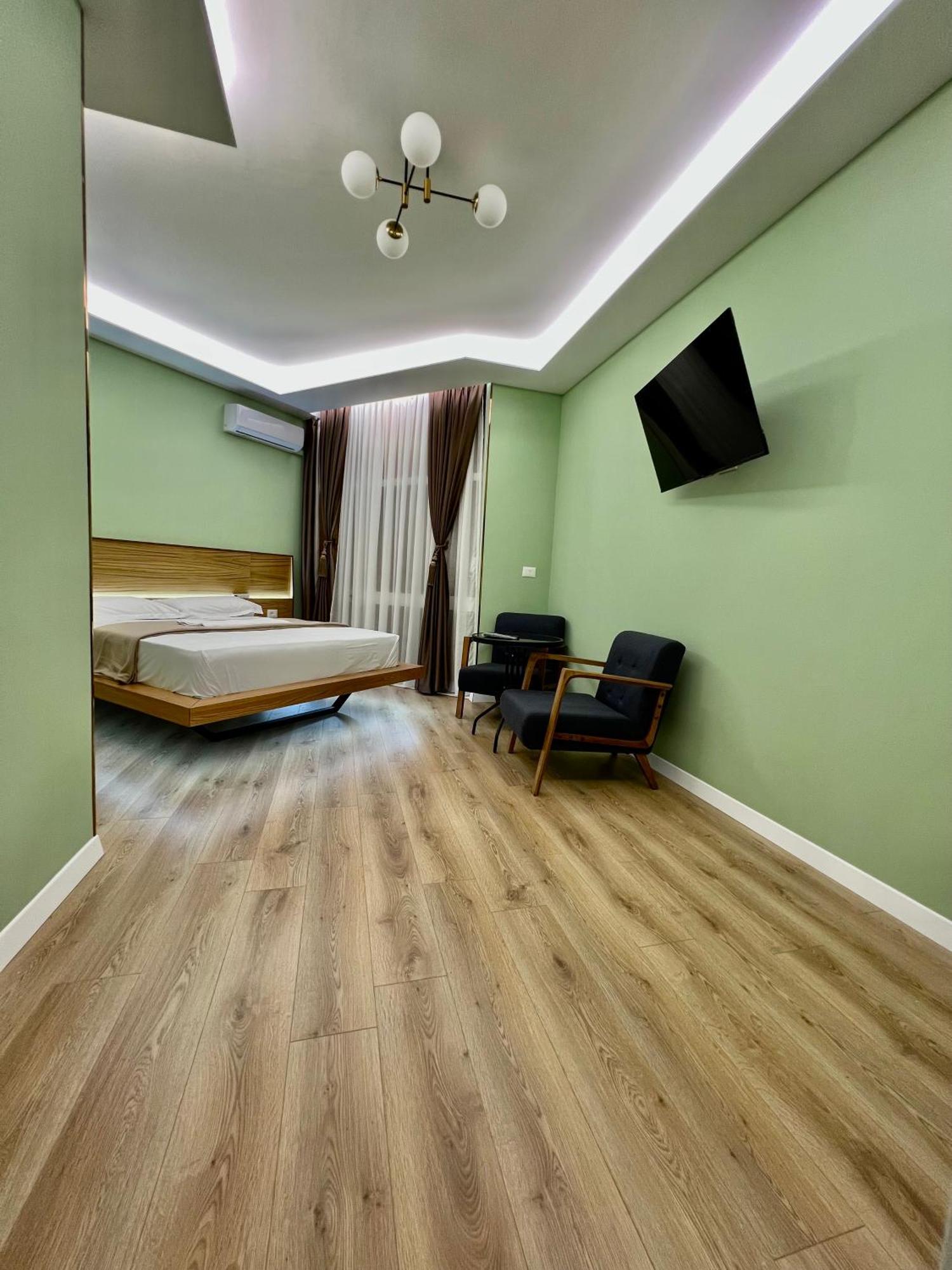 Spiranca Luxury Suites Tirana Exterior foto